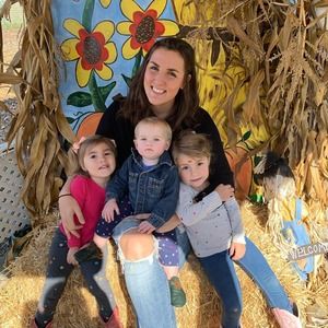 Meet your Posher, Stephanie